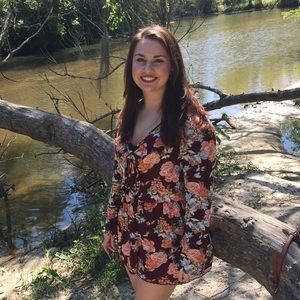 Meet your Posher, Hollie